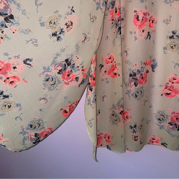 Live 4 Truth 3X Kimono Chiffon Cream Open Front Cardigan Pink Floral - Picture 6 of 10